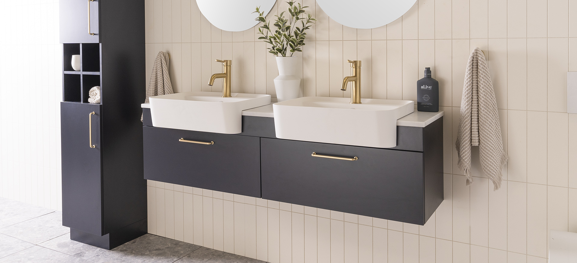 Glacier Semi-Recessed, All-Drawer