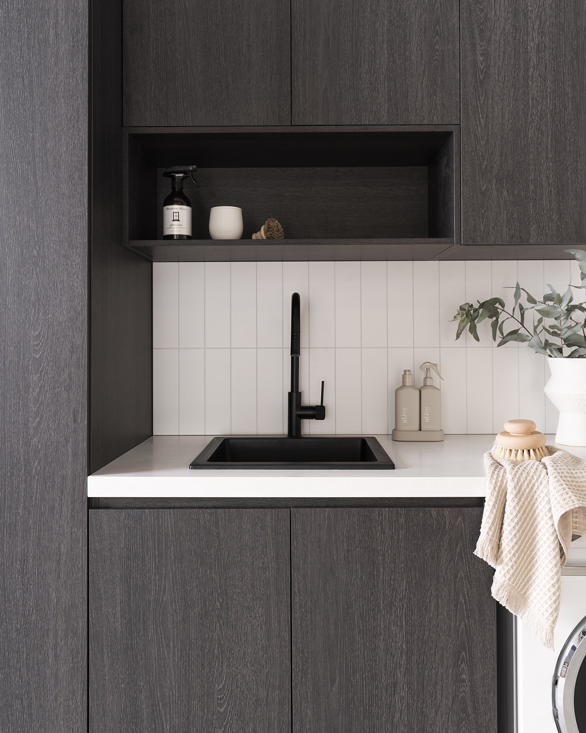 Decor Estella & Alabaster Sink 2 Edit IG