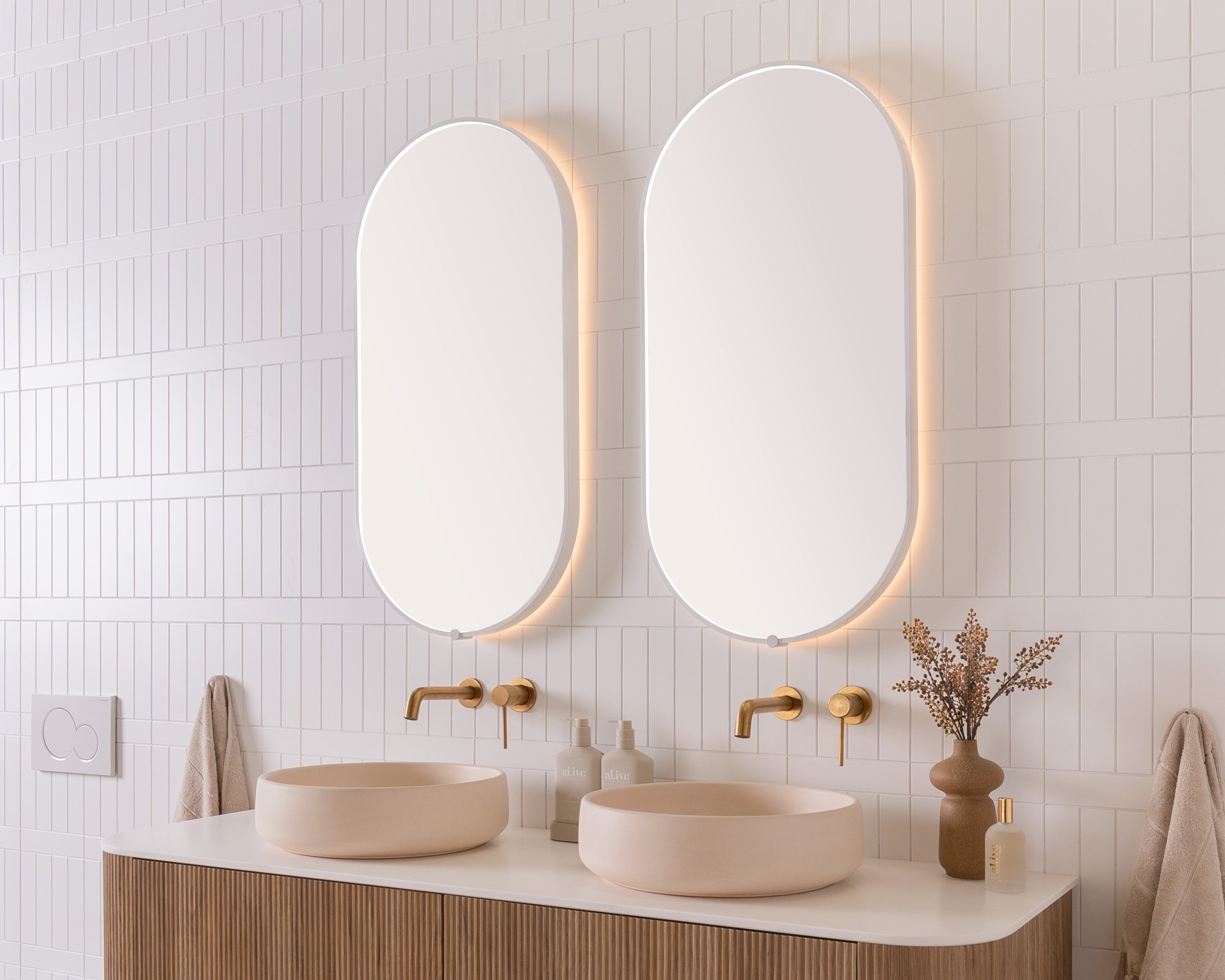 Thirroul 1500 Dbl Prime Oak Arctic White Angle 5X4 Gallery Web (1)