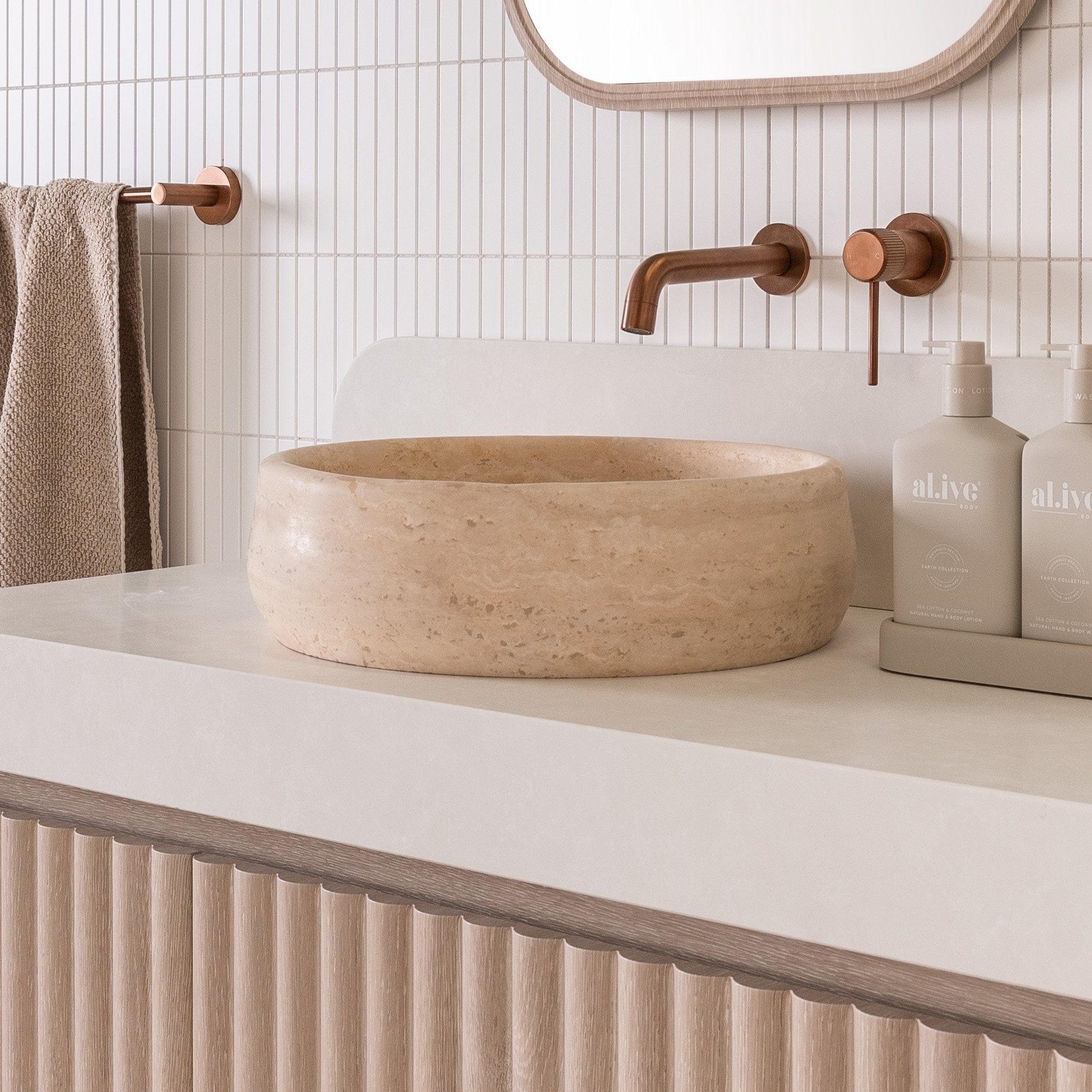 Harper 1800 FM Coastal Oak 9 Closeangle Arlo 1X1 Web